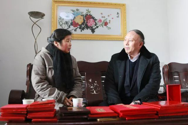 向他致敬！倒在扶貧攻堅(jiān)一線的工會(huì)好干部胡學(xué)發(fā)