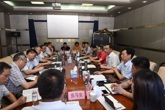 市政公用集團(tuán)領(lǐng)導(dǎo)與長運(yùn)集團(tuán)、長運(yùn)股份領(lǐng)導(dǎo)班子召開見面會(huì)