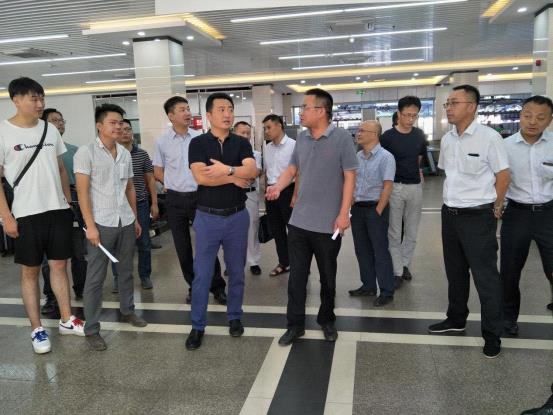 王曉視察青山、徐坊客運(yùn)站改造工程進(jìn)展情況