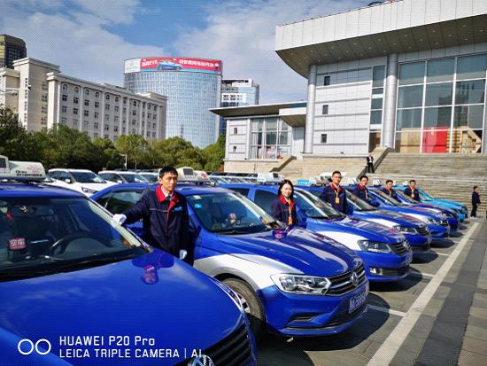 江西長(zhǎng)運(yùn)出租汽車有限公司、南昌長(zhǎng)運(yùn)榮獲全市交通運(yùn)輸行業(yè)“三大攻堅(jiān)戰(zhàn)”優(yōu)勝企業(yè)