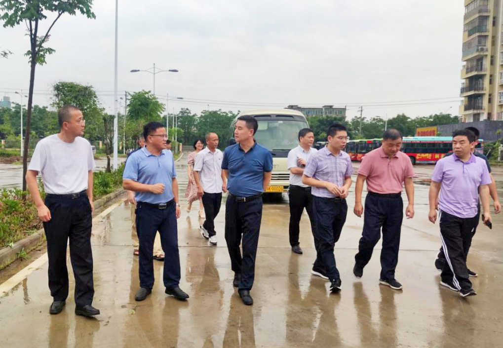 省政府優(yōu)先發(fā)展城市公共交通考核組來到新余公交現場督查