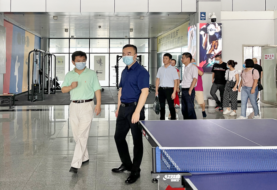 劉磊一行對(duì)馬鞍山長客含山南線項(xiàng)目進(jìn)行“回頭看”檢查