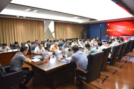 王曉對公司安全穩(wěn)定及疫情防控工作進(jìn)行再布署、再強(qiáng)調(diào)