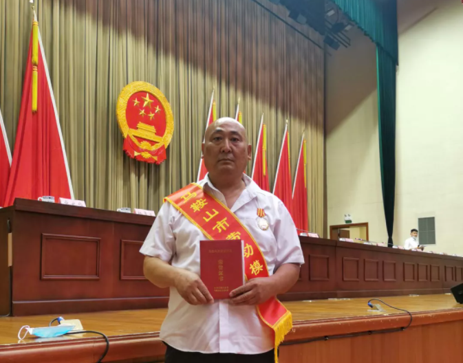 馬鞍山長客駕駛員及班組獲得市勞動模范、先進集體榮譽