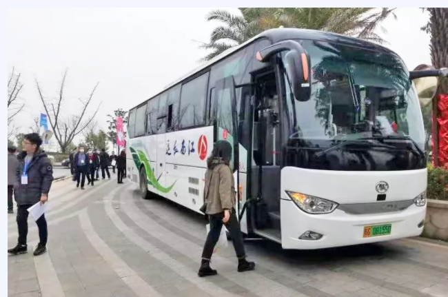 九江長運:共青公司圓滿完成共青城市羽絨服裝周用車接待任務