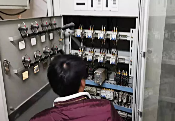 長運(yùn)物業(yè):修檢設(shè)備 迎峰度冬