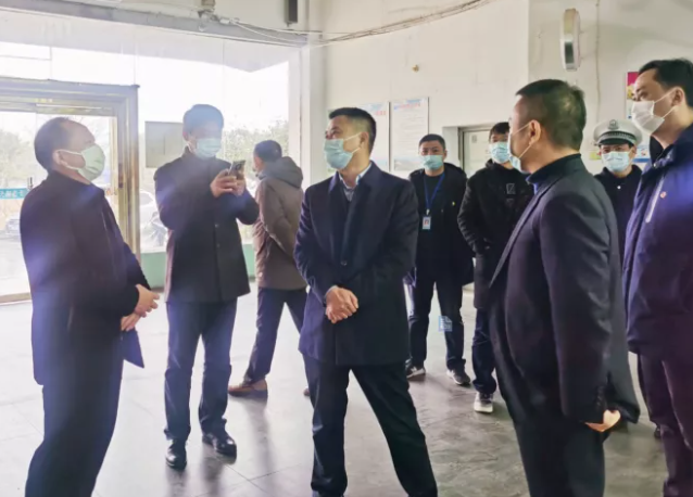 景德鎮(zhèn)長運(yùn):市政府領(lǐng)導(dǎo)檢查指導(dǎo)景德鎮(zhèn)長運(yùn)西客站春運(yùn)安全和疫情防控工作