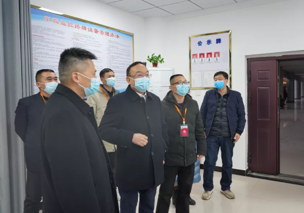 胡維泉一行蒞臨鷹潭長運、鷹潭公交督導(dǎo)安全生產(chǎn)工作