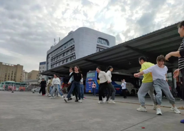 撫州長運：金溪分公司舉辦“凝心聚力，攜手同行”團建活動