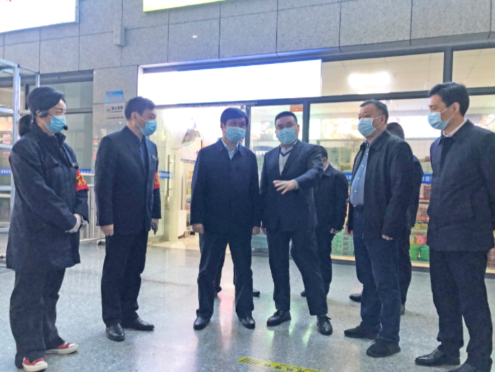 上饒市委領(lǐng)導督導上饒汽車東站疫情防控工作