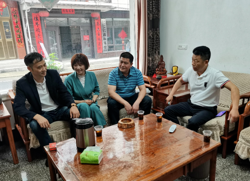 上饒汽運(yùn)     真情面對(duì)面  “家訪”筑平安