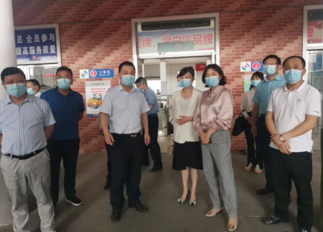 九江長運  武寧縣領(lǐng)導(dǎo)考察德安鎮(zhèn)村公交改造項目