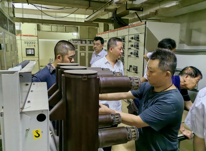 長運物業(yè) 保障夏季電力供應(yīng) 應(yīng)對用電負荷驟增