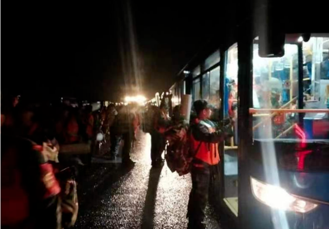 景德鎮(zhèn)長(zhǎng)運(yùn) 圓滿(mǎn)完成抗洪搶險(xiǎn)運(yùn)輸任務(wù)