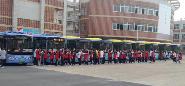 九江長運(yùn)：提供優(yōu)質(zhì)包車服務(wù) 贏得良好社會(huì)效益