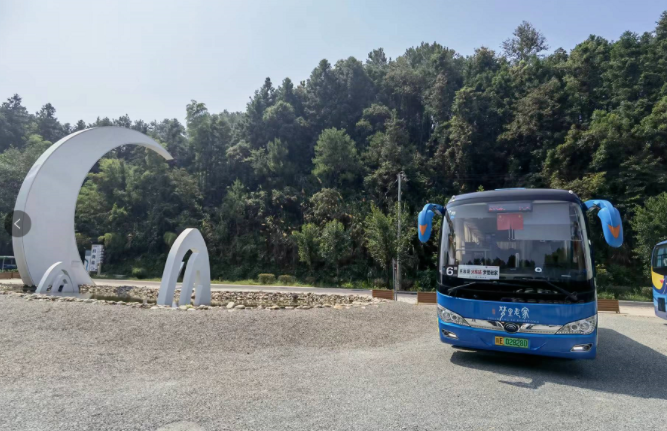看過來，婺源公交旅游專線延伸至月亮灣景區(qū)啦！