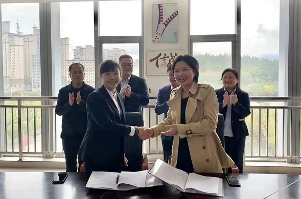 九江長運:武寧鎮(zhèn)村公交一體化改造項目正式簽約