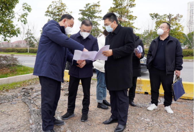 劉磊督導(dǎo)鷹潭長運(yùn)、鷹潭公交春運(yùn)工作 肖良芝陪同