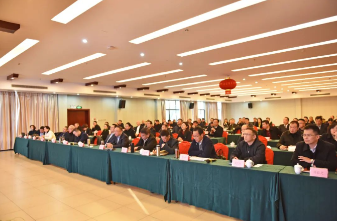 江西長(zhǎng)運(yùn)召開2023年經(jīng)營(yíng)分析會(huì) 王曉出席