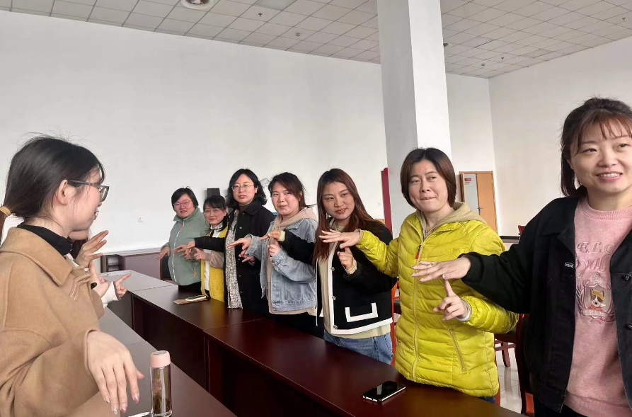 馬鞍山長(zhǎng)客 客運(yùn)分公司開(kāi)展心理健康沙龍活動(dòng)