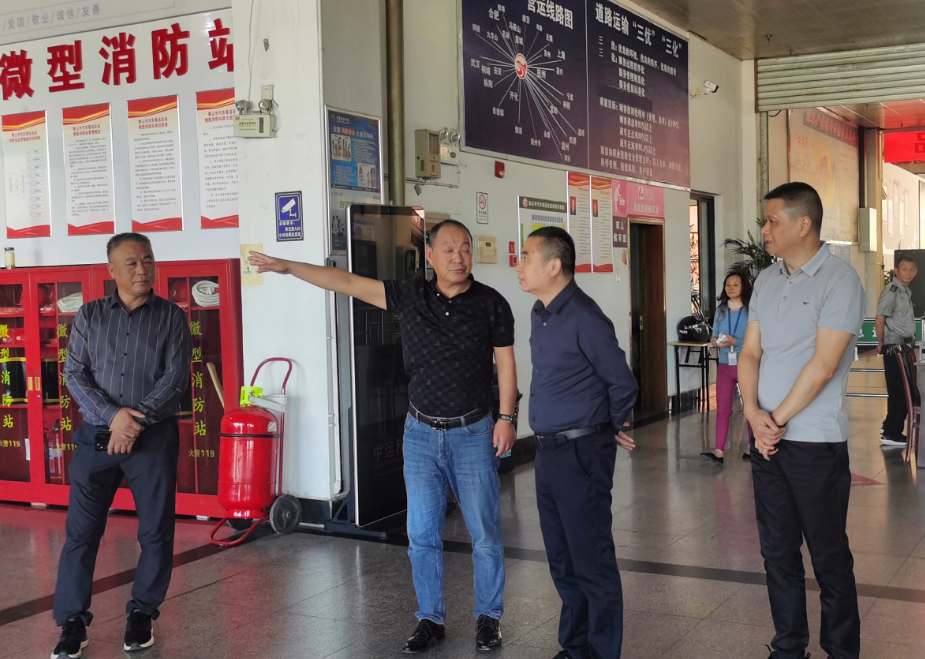 吳隼調(diào)研黃山長運(yùn)