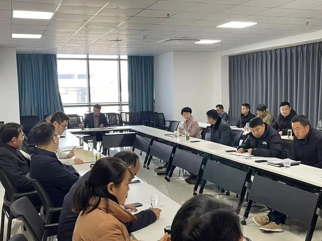 馬鞍山長客:召開11月安全、消防、機(jī)務(wù)工作例會