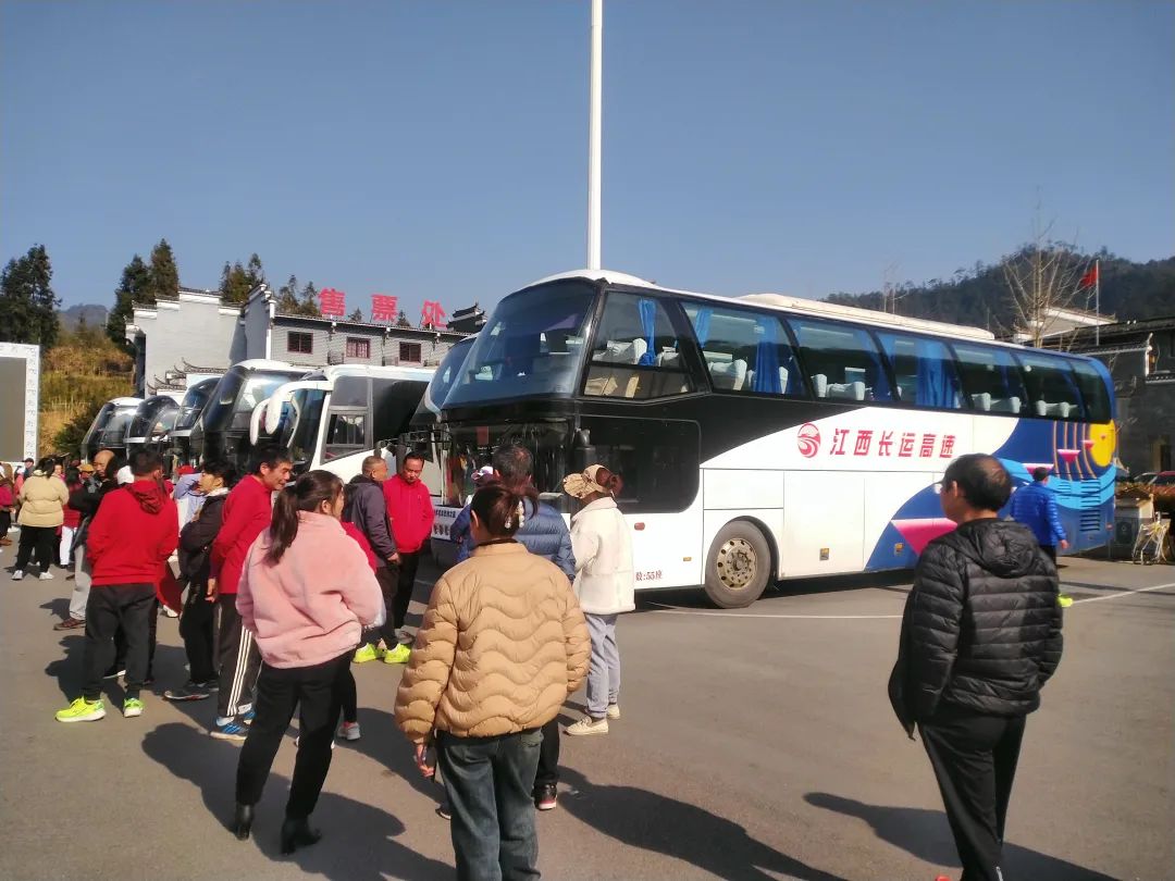 景德鎮(zhèn)長運:助力登高健身大會 圓滿完成“開門第一大單”