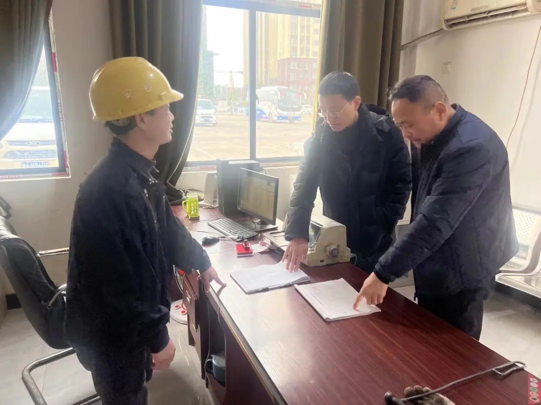 鄱陽長運 強化安全督導(dǎo) 確保運輸工作平穩(wěn)