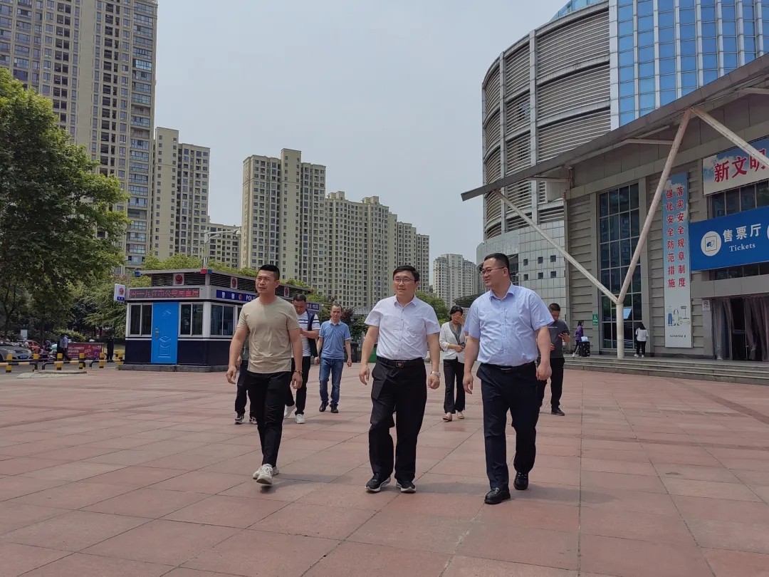 九江長運：市委宣傳部領(lǐng)導(dǎo)調(diào)研九江汽車站文明創(chuàng)建工作