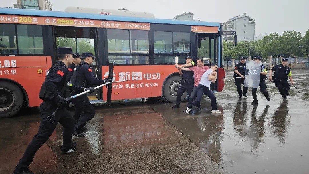 新余公交:開展2024年聯(lián)合反恐防暴演練活動