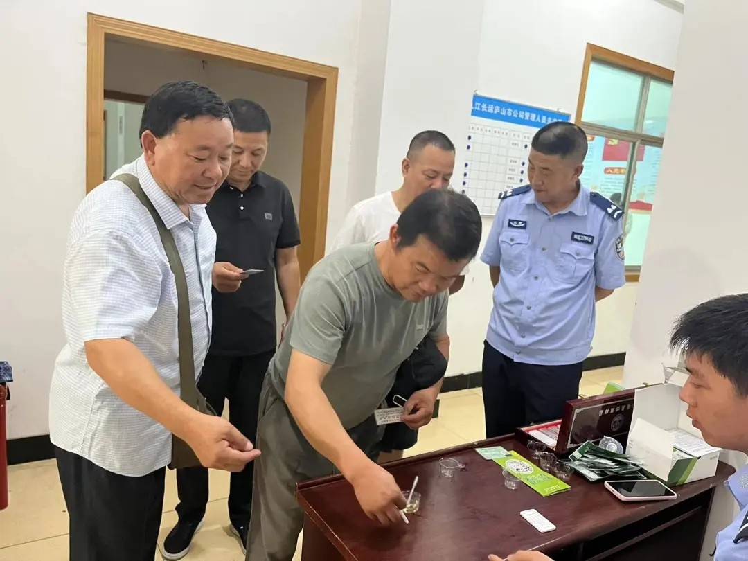 九江長運(yùn)：檢測(cè)“毒駕”+安全培訓(xùn) 繃緊安全弦