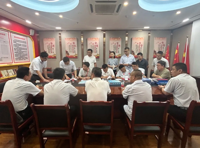 都市城際公交 南昌交投集團安全專家檢查組檢查安全、機務(wù)工作