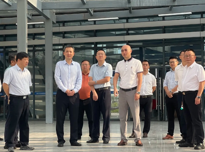 吉安公司：吉安市政府領(lǐng)導(dǎo)調(diào)研督導(dǎo)客運(yùn)、公交西站運(yùn)行工作