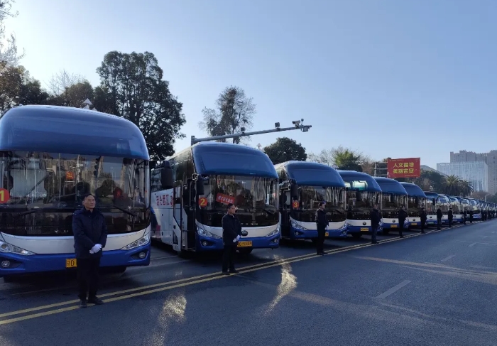 吉安長運：圓滿完成市人大、政協(xié)兩會用車保障任務(wù)