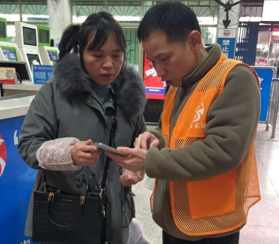 撫州長運:客運中心分公司開展景區(qū)直通車推廣活動