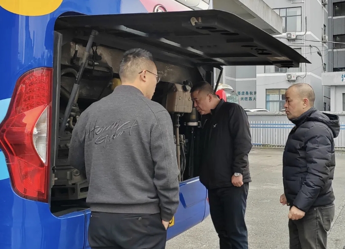 萍鄉(xiāng)長運：開展“兩會”期間安全生產檢查工作