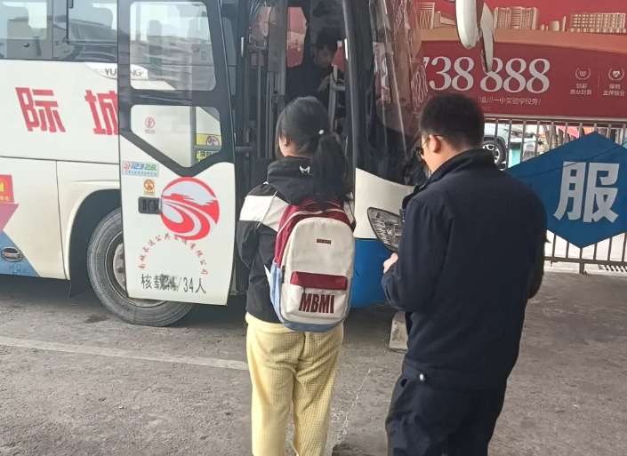 撫州長(zhǎng)運(yùn)：警民愛(ài)心接力 護(hù)送走失女孩回家