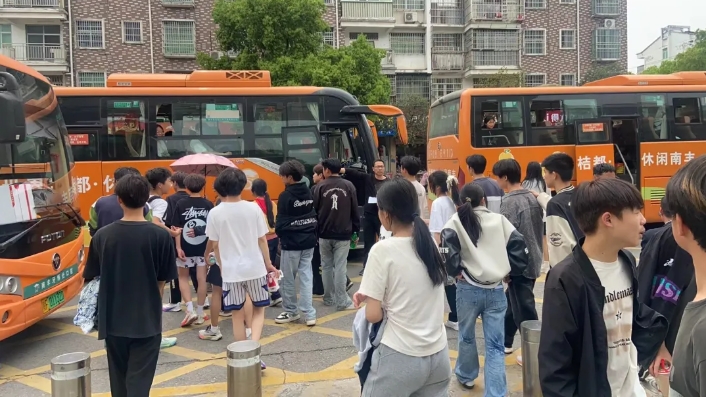 撫州長運：南豐分公司圓滿完成中考體育科目考生運輸任務(wù)