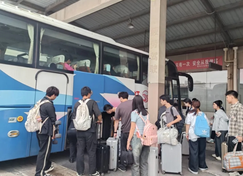 新余公司：多措并舉，保障“五一”旅客出行