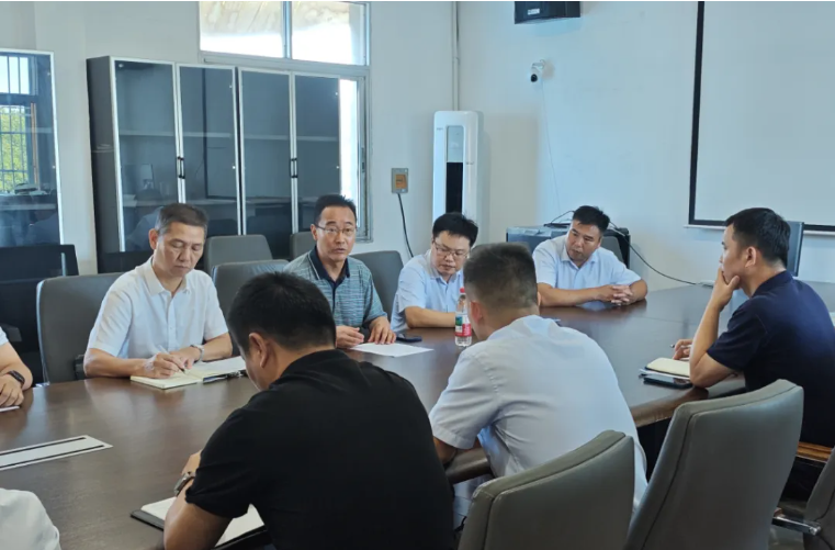 穆孫祥督導(dǎo)檢查都市城際公交客運二分公司安全生產(chǎn)工作