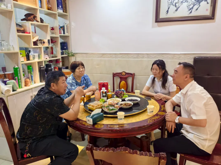 上饒汽運(yùn):客運(yùn)分公司開展駕駛員家訪活動(dòng)