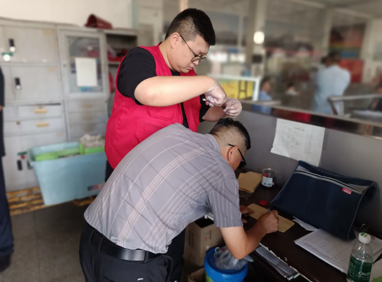 九江長(zhǎng)運(yùn)：湖口公司開(kāi)展毒駕檢測(cè) 筑牢安全防線