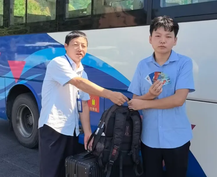 ?撫州長運(yùn)：行李“搭錯車” 暖心尋回獲贊譽(yù)