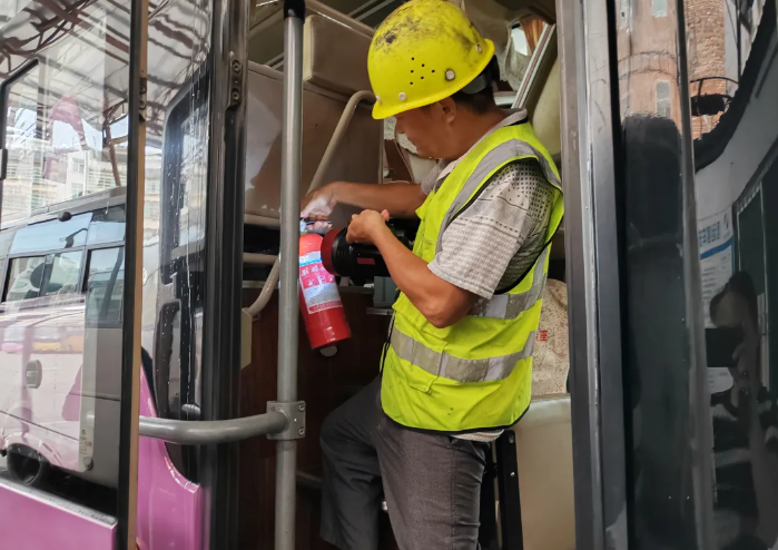 贛州方通：筑牢營(yíng)運(yùn)客車(chē)安全例檢防線(xiàn)